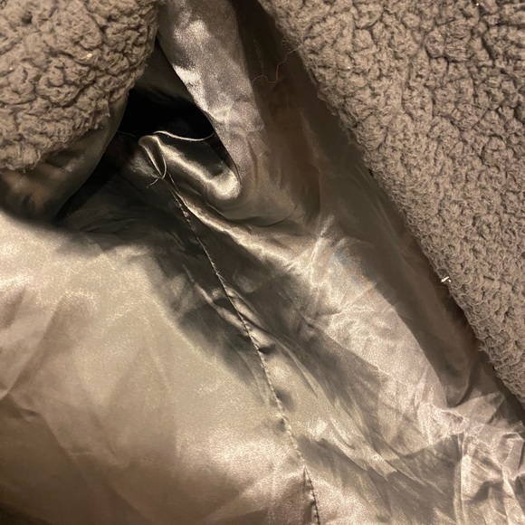 Vintage satin lined Sherpa sweater - Picture 3 of 3